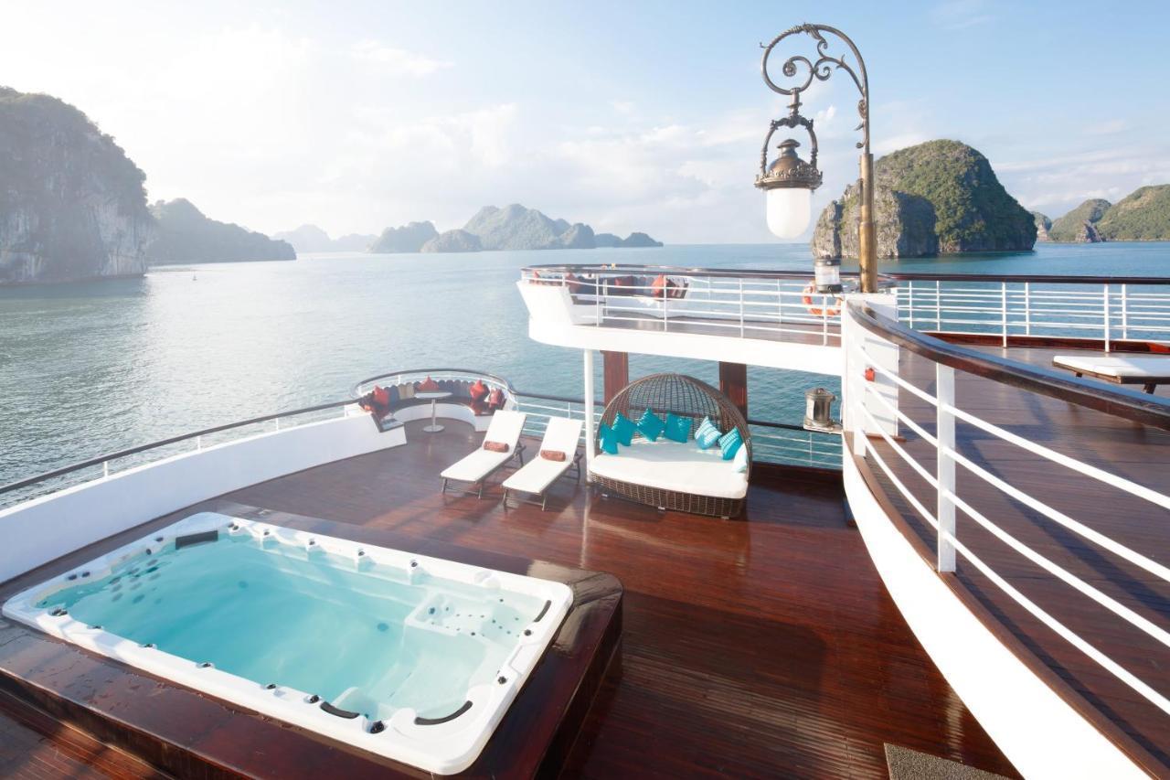 Ambassador Cruise Halong Bay Hotel Ha Long Buitenkant foto