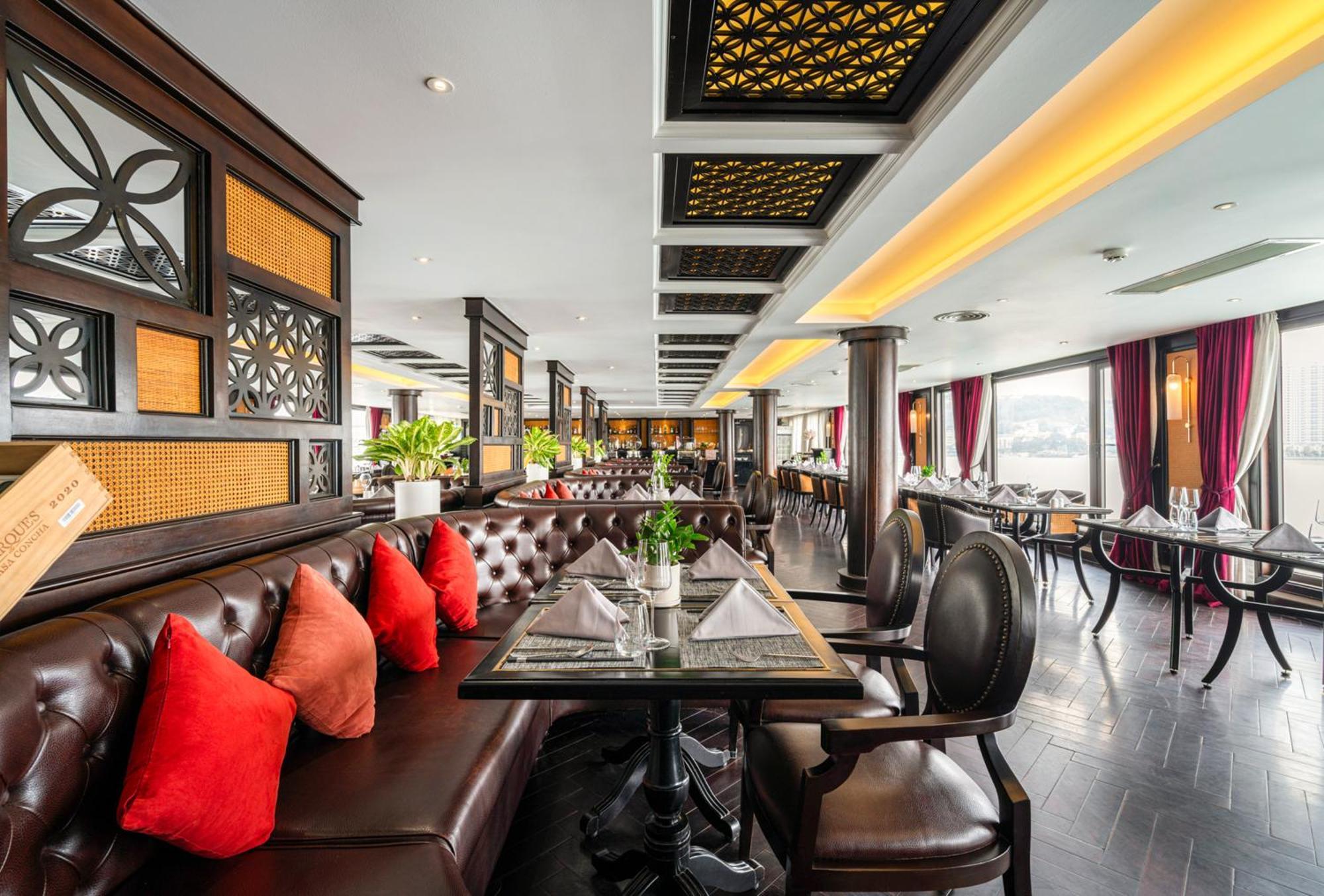 Ambassador Cruise Halong Bay Hotel Ha Long Buitenkant foto