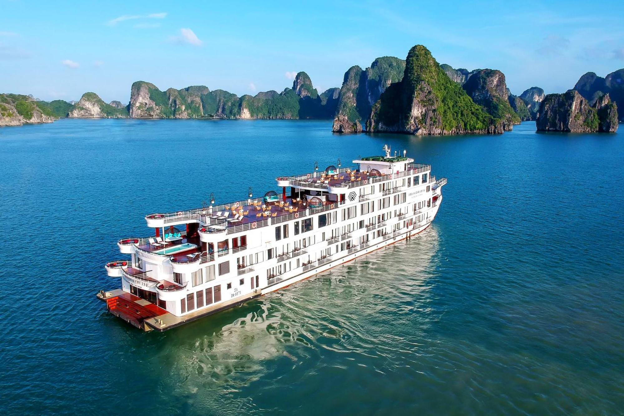 Ambassador Cruise Halong Bay Hotel Ha Long Buitenkant foto