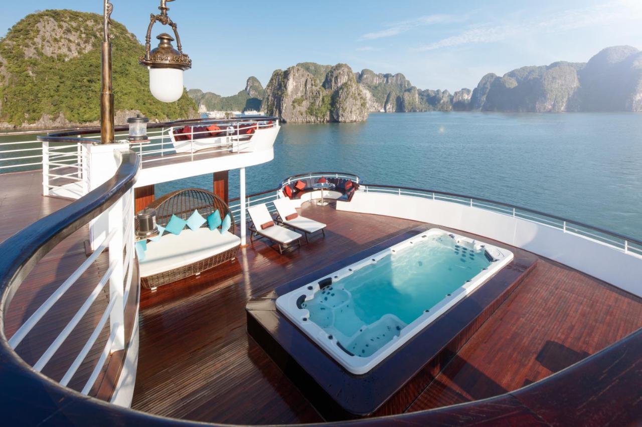 Ambassador Cruise Halong Bay Hotel Ha Long Buitenkant foto