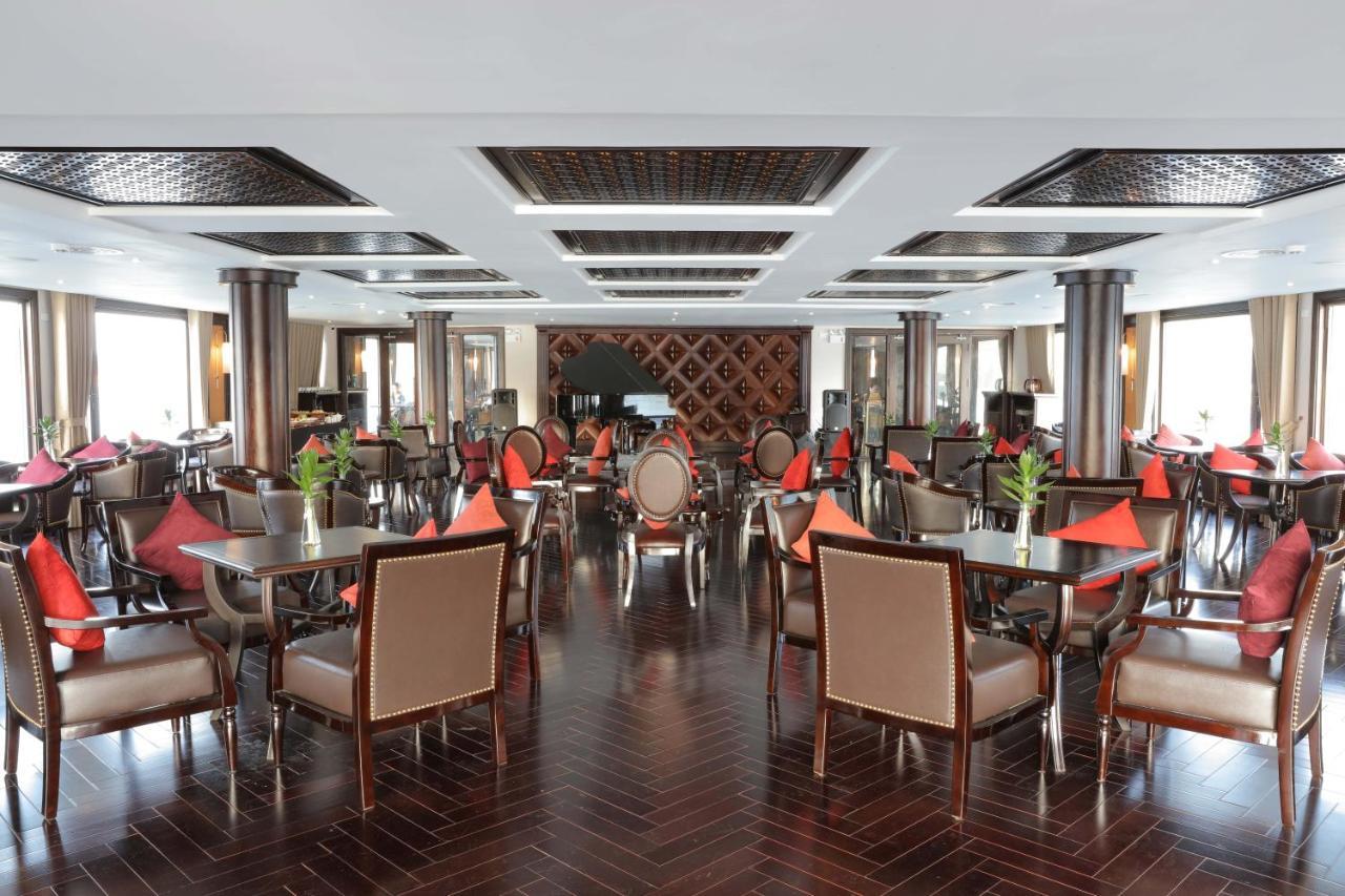 Ambassador Cruise Halong Bay Hotel Ha Long Buitenkant foto
